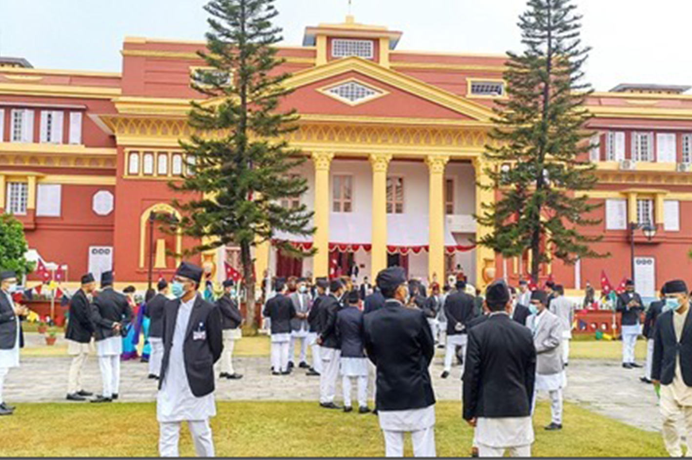 ネパール在住 垣見一雅様 ネパール大統領から表彰を受けました