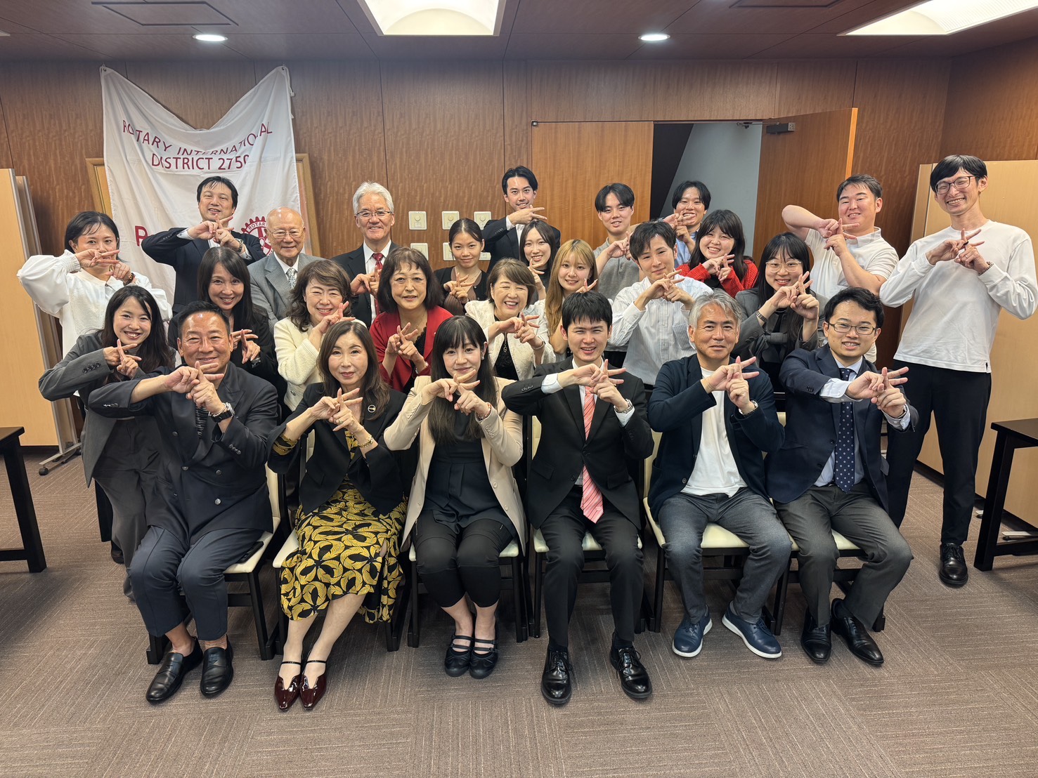 東京恵比寿ローターアクトクラブの例会が開催されました